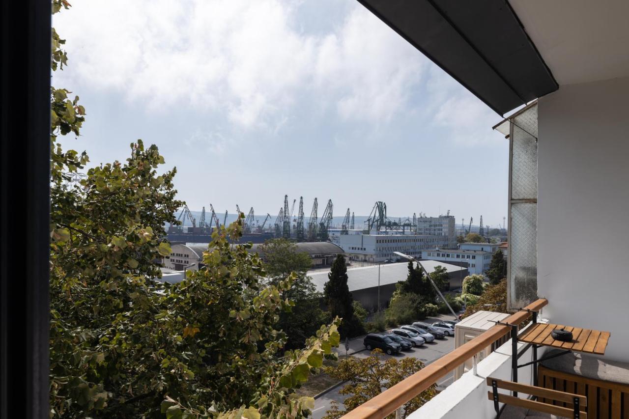 Topaz Beachfront Apartment Varna Buitenkant foto